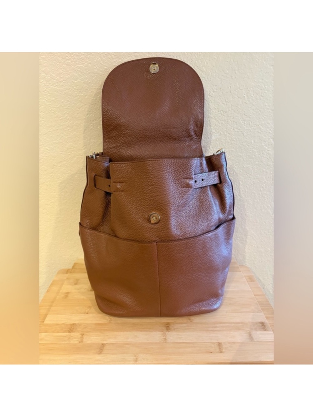 Cuyana Leather Backpack Brown/Caramel - Picture 8 of 11